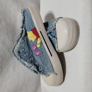 Disney Winnie the Pooh Denim Slip On Embroidered Shoes Women Size 10